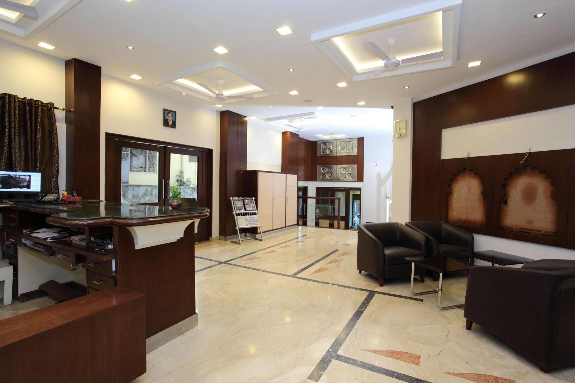 Hotel Dayal Удайпур Екстериор снимка